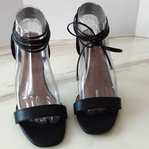 BRECKELLE'S ANKLE WRAP STILETTO SZ 9 - Picture 4 of 8